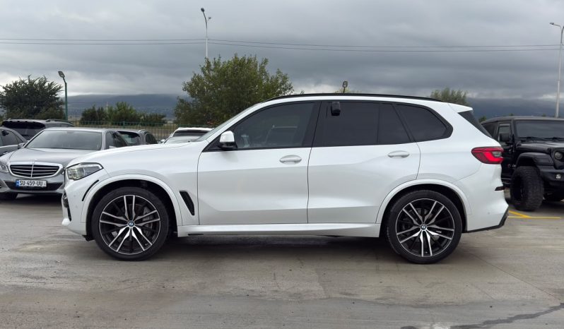
								2019 BMW X5 xDrive50i full									