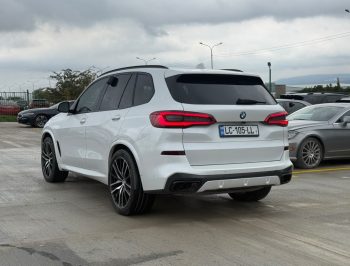 2019 BMW X5 xDrive50i