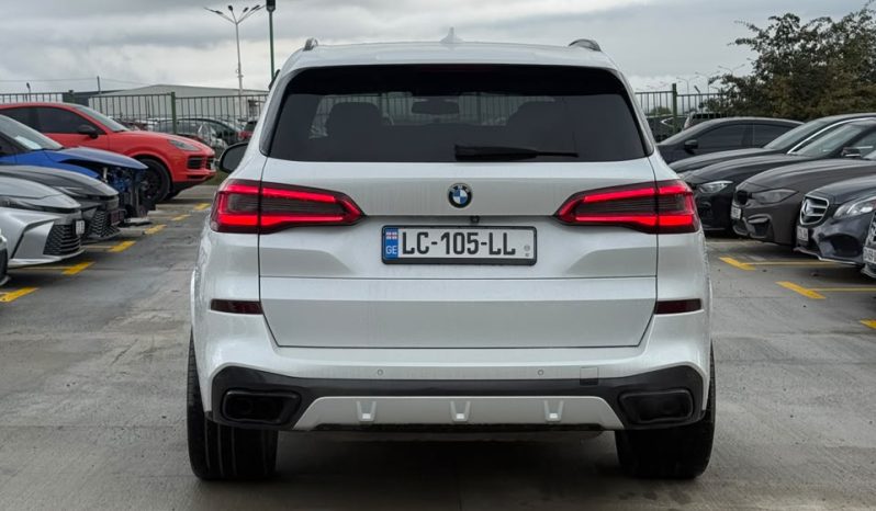 
								2019 BMW X5 xDrive50i full									
