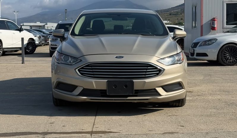 
								2017 Ford Fusion Hybrid SE full									