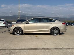 
										2017 Ford Fusion Hybrid SE full									