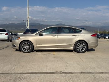 2017 Ford Fusion Hybrid SE