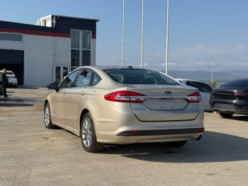 2017 Ford Fusion Hybrid SE