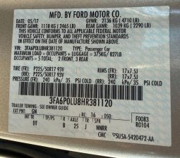 
										2017 Ford Fusion Hybrid SE full									