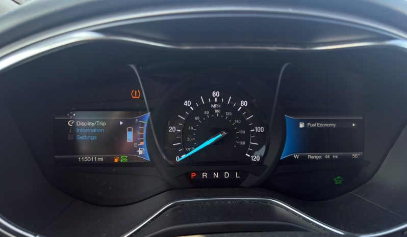 
								2017 Ford Fusion Hybrid SE full									