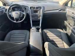 
										2017 Ford Fusion Hybrid SE full									