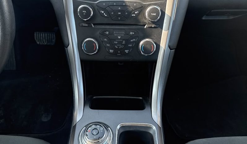 
								2017 Ford Fusion Hybrid SE full									
