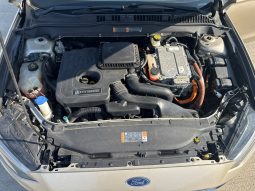 
										2017 Ford Fusion Hybrid SE full									