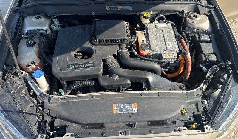 
								2017 Ford Fusion Hybrid SE full									