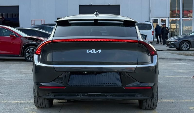 
								2024 Kia EV6 Wind full									