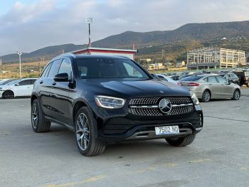 2021 Mercedes-Benz GLC 300