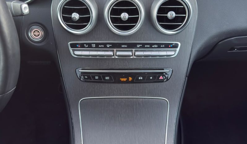 
								2021 Mercedes-Benz GLC 300 full									