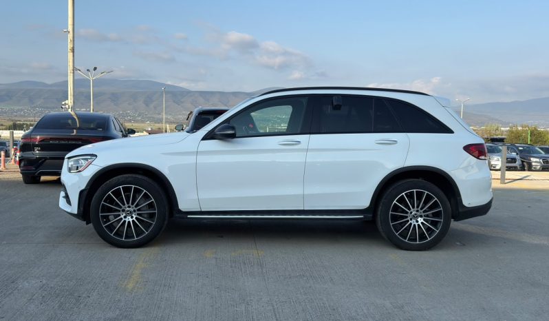 
								2021 Mercedes-Benz GLC 300 full									