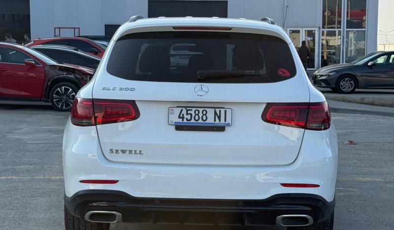 
								2021 Mercedes-Benz GLC 300 full									