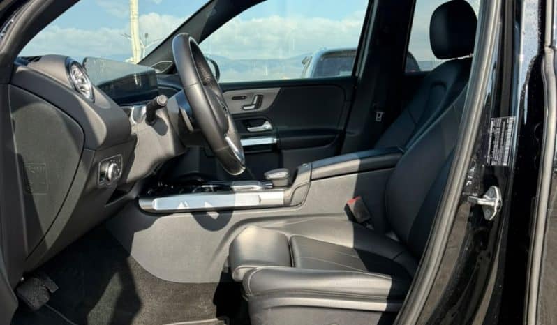 
								2021 Mercedes-Benz GLB 250 full									