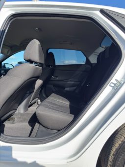 
										2023 Hyundai Elantra SEL full									