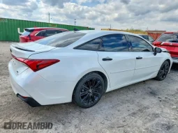 
										2022 Toyota Avalon Hybrid XSE Nightshade full									