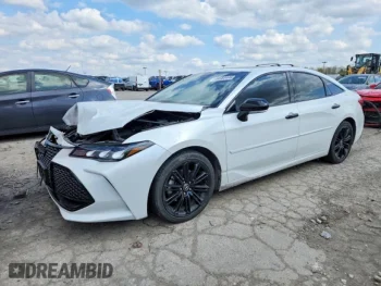 2022 Toyota Avalon Hybrid XSE Nightshade