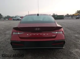 
										2025 Hyundai Elantra Limited full									
